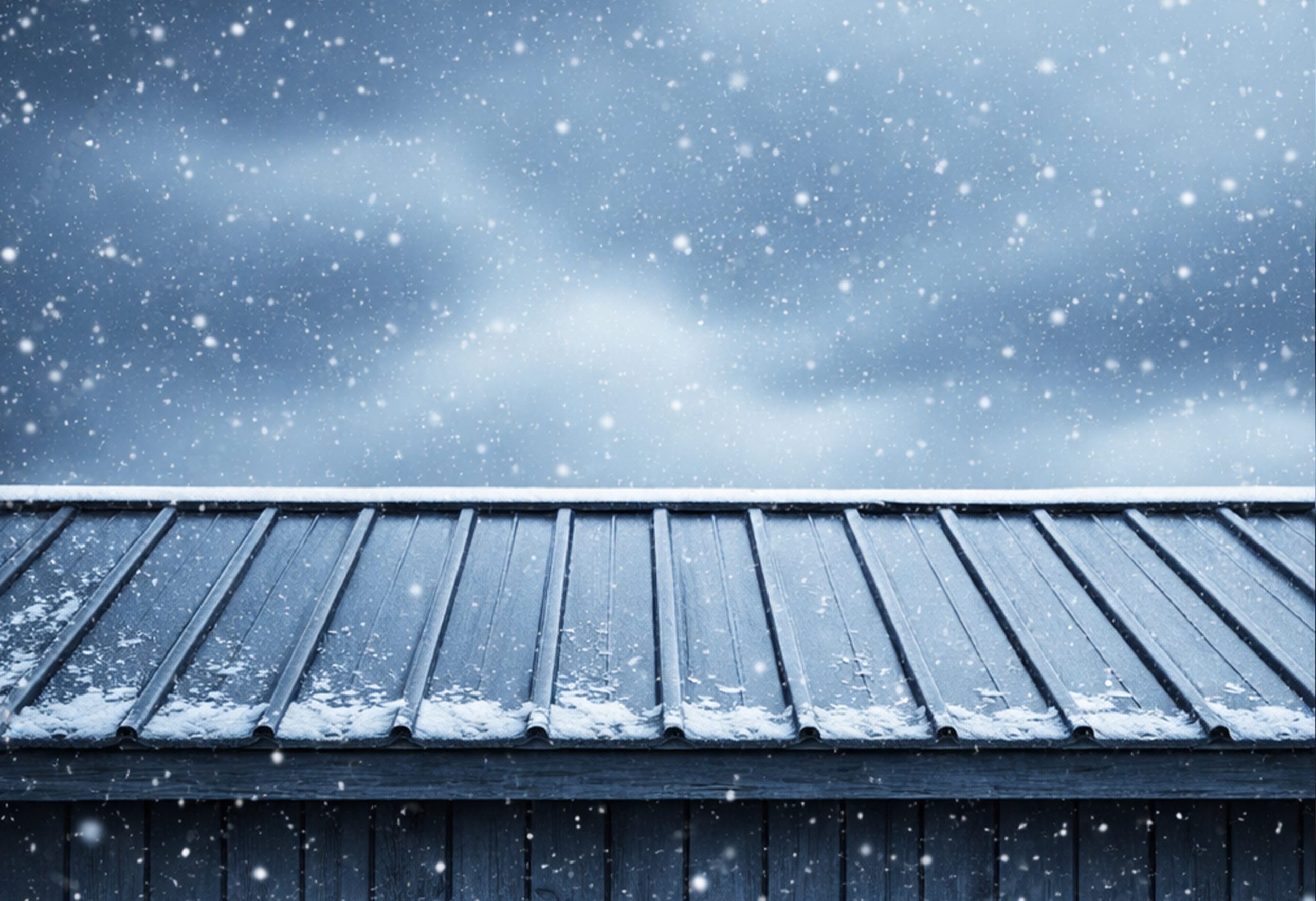 How Metal Roofing Handles Freeze-Thaw Cycles Better Than Shingles